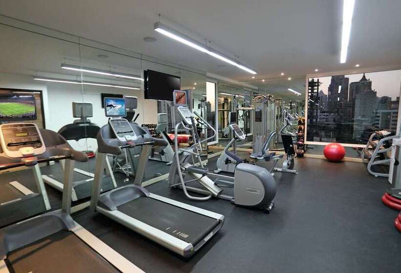 Отель Hampton By Hilton Panama