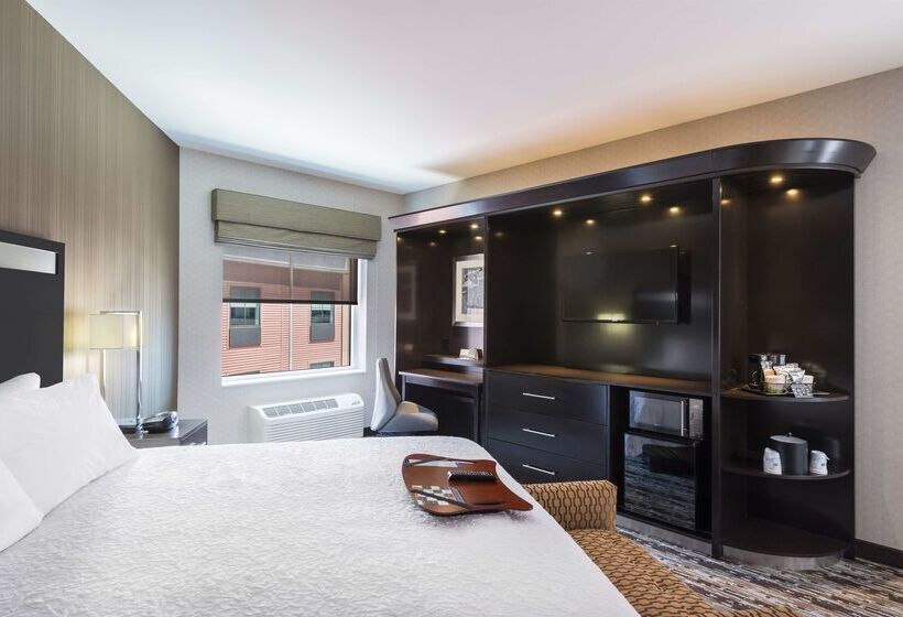 בית מלון כפרי Hampton Inn & Suites Portsmouth Downtown