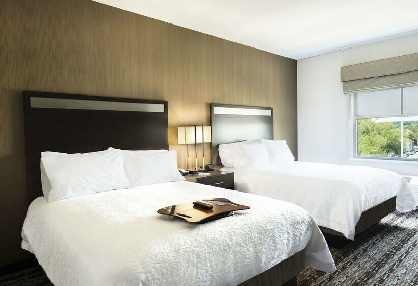 בית מלון כפרי Hampton Inn & Suites Portsmouth Downtown