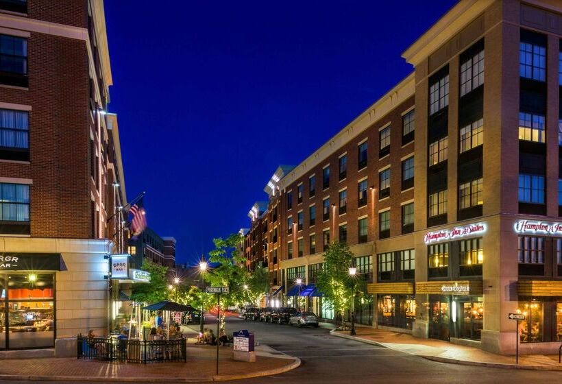 בית מלון כפרי Hampton Inn & Suites Portsmouth Downtown