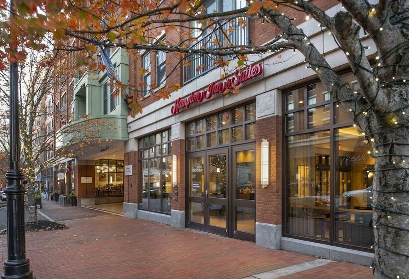 בית מלון כפרי Hampton Inn & Suites Portsmouth Downtown