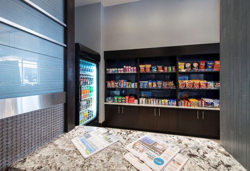 בית מלון כפרי Hampton Inn & Suites Portsmouth Downtown