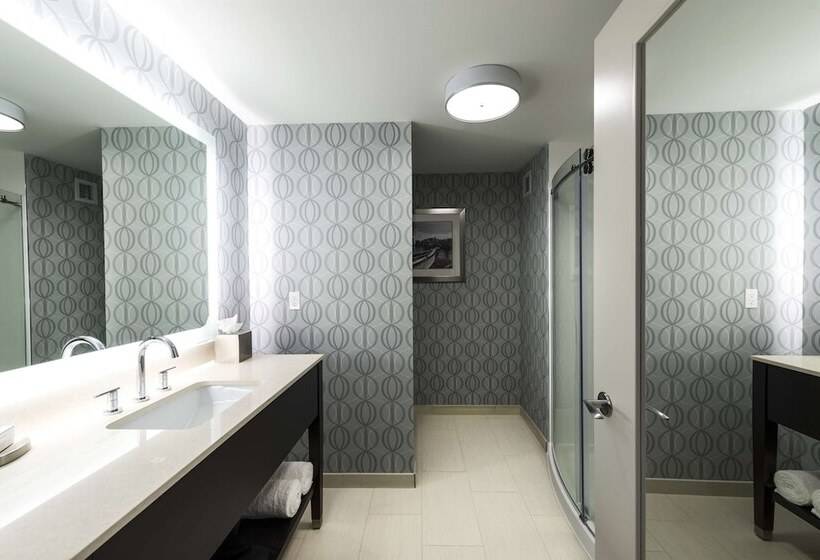 בית מלון כפרי Hampton Inn & Suites Portsmouth Downtown