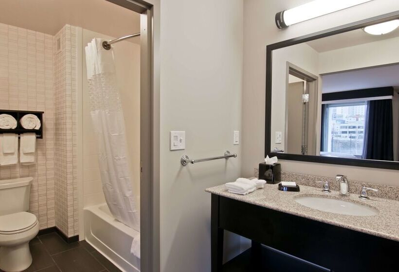 فندق Hampton Inn & Suites Bellevue Downtownseattle