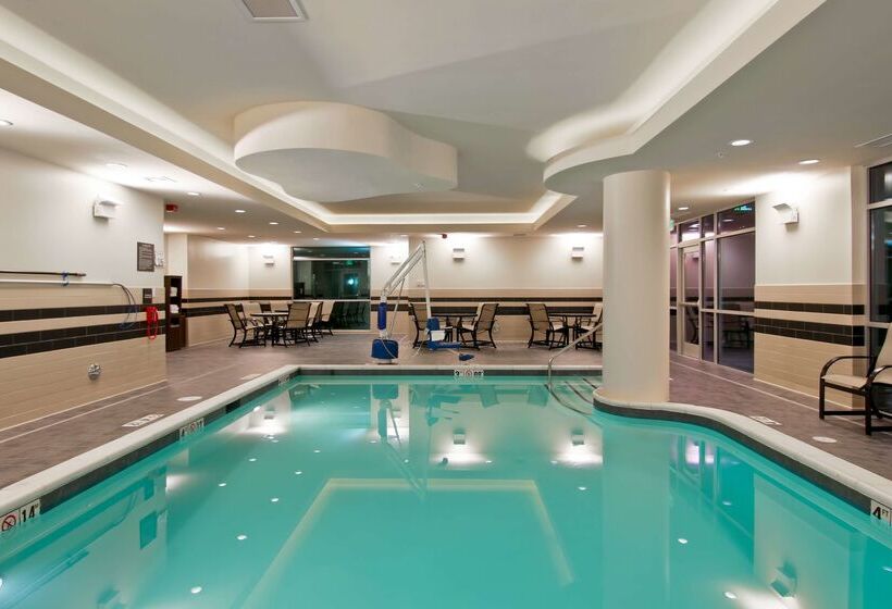 فندق Hampton Inn & Suites Bellevue Downtownseattle