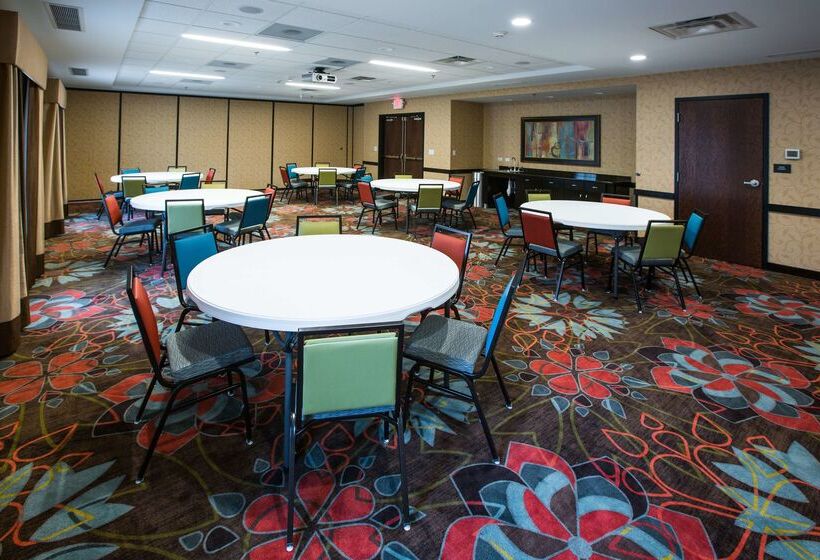 هتل Hampton Inn & Suites Toledo/westgate