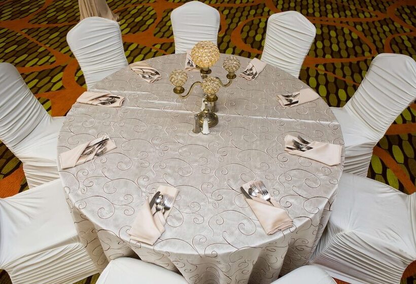 בית מלון כפרי Hilton Garden Inn Cincinnati/west Chester