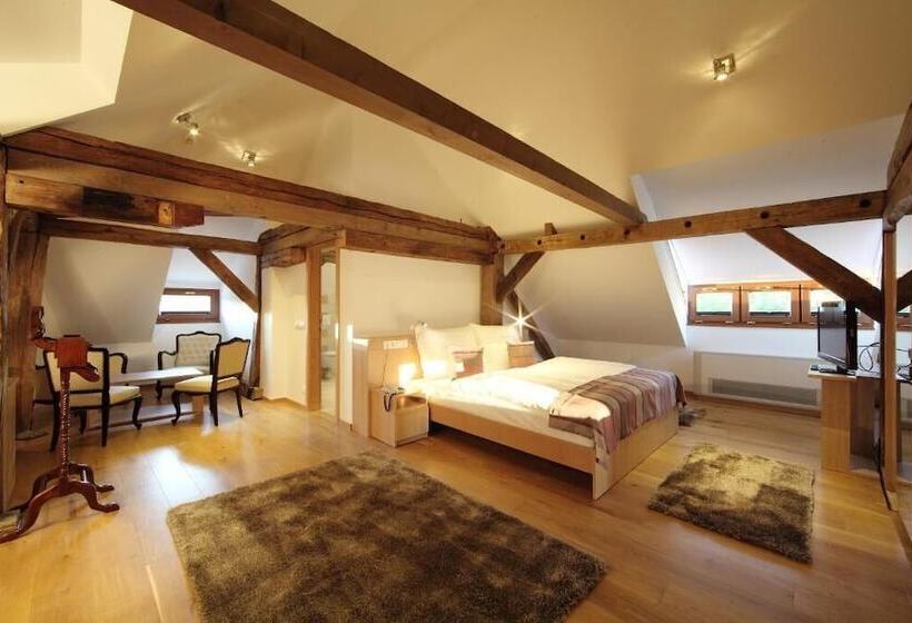 فندق Historia Malomkert