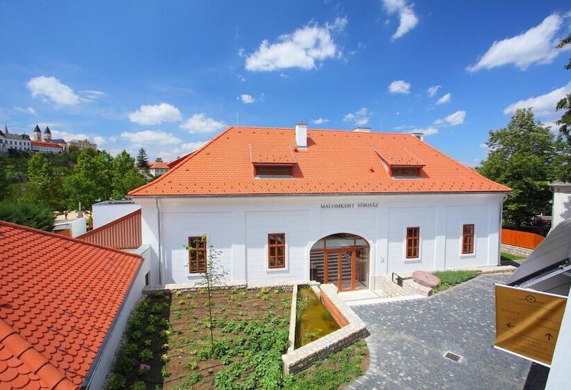 فندق Historia Malomkert