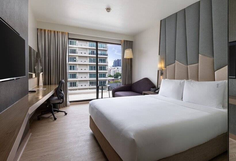 ホテル Holiday Inn Express Bangkok Sukhumvit 11, An Ihg