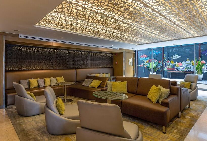 ホテル Holiday Inn Express Bangkok Sukhumvit 11, An Ihg