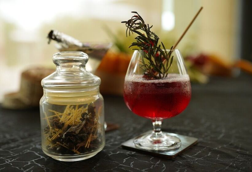 Отель Holiday Inn Jaipur City Centre, An Ihg