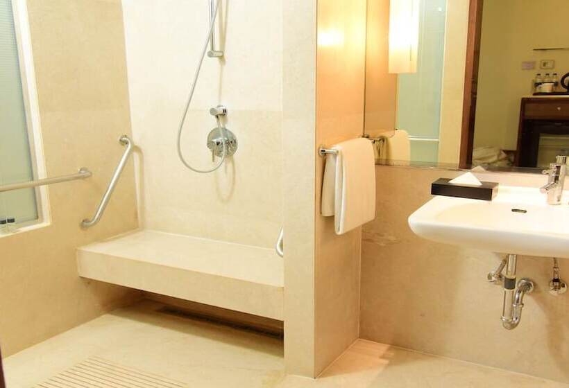 Отель Holiday Inn Jaipur City Centre, An Ihg