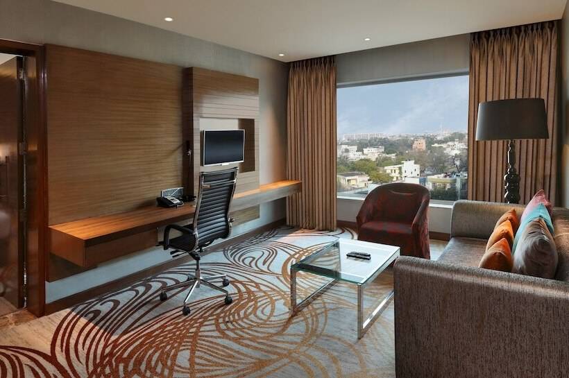 Отель Holiday Inn Jaipur City Centre, An Ihg