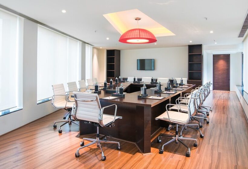 فندق Howard Johnson By Wyndham, Hebbal, Bengaluru