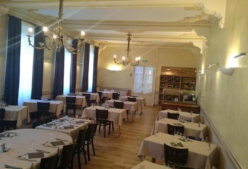 ホテル Hôtel Pedussaut