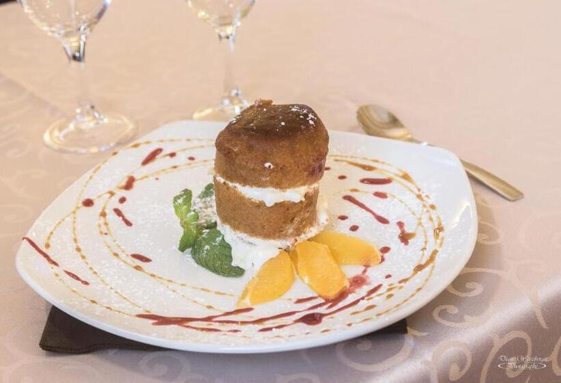 ホテル Hôtel Pedussaut