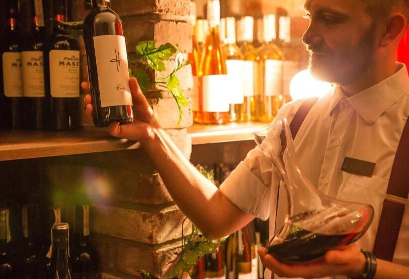 호텔 Hugo Business & Spa