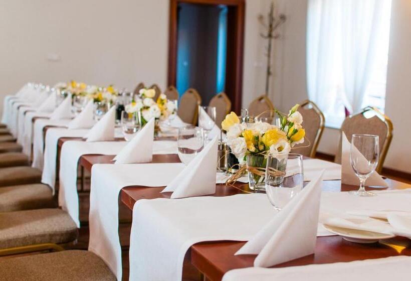 호텔 Hugo Business & Spa