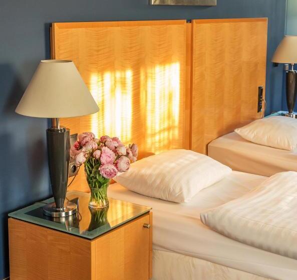 호텔 Hugo Business & Spa