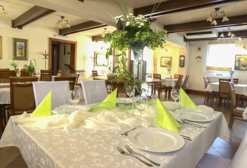 בית מלון כפרי I Restauracja Nad Jeziorem