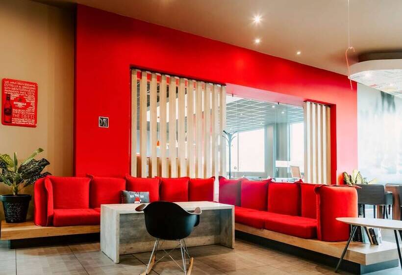 Отель Ibis Sofia Airport