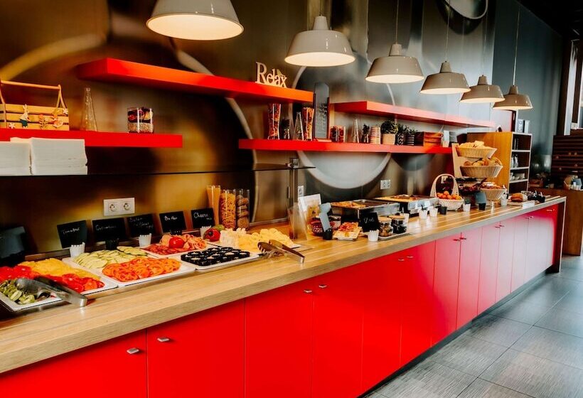 Отель Ibis Sofia Airport