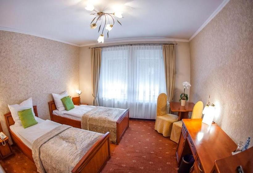 בית מלון כפרי Imperium