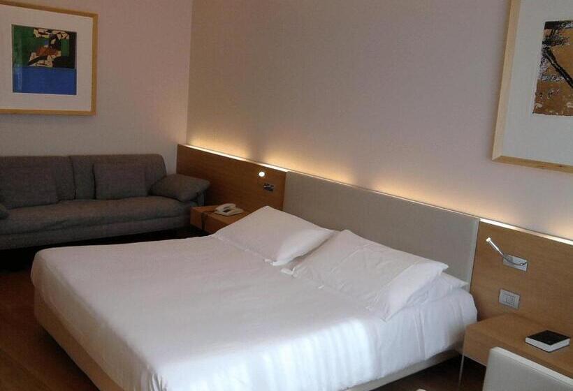 Отель Internazionale