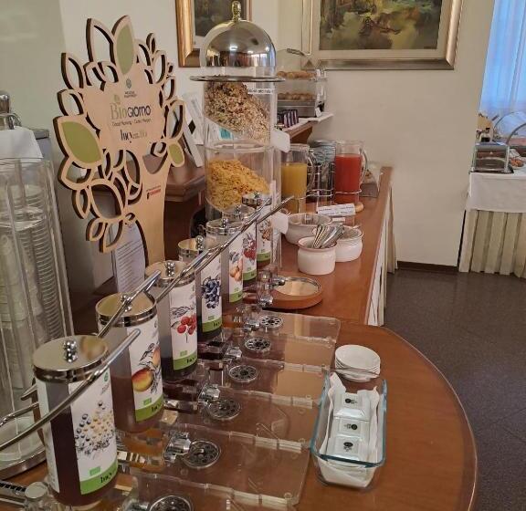 Отель Internazionale