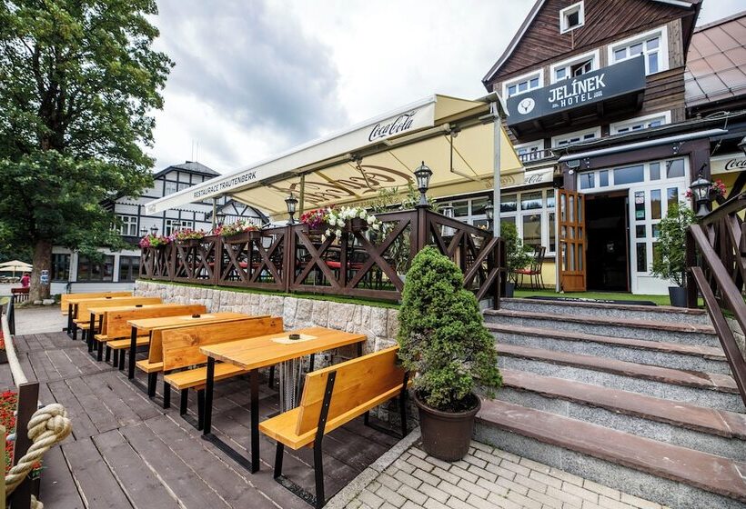 בית מלון כפרי Jelinek