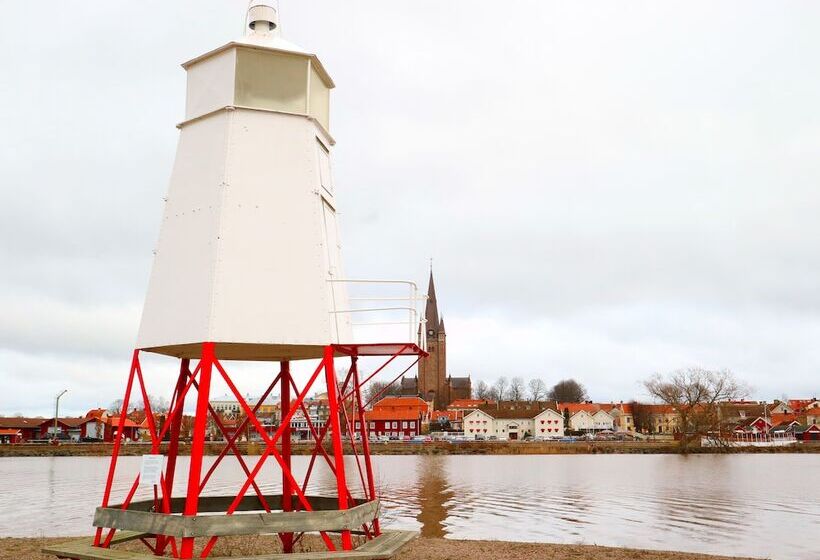 Vänerport Lakefront Hotell