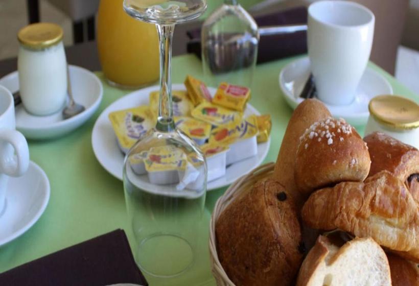 ホテル Le Riviera