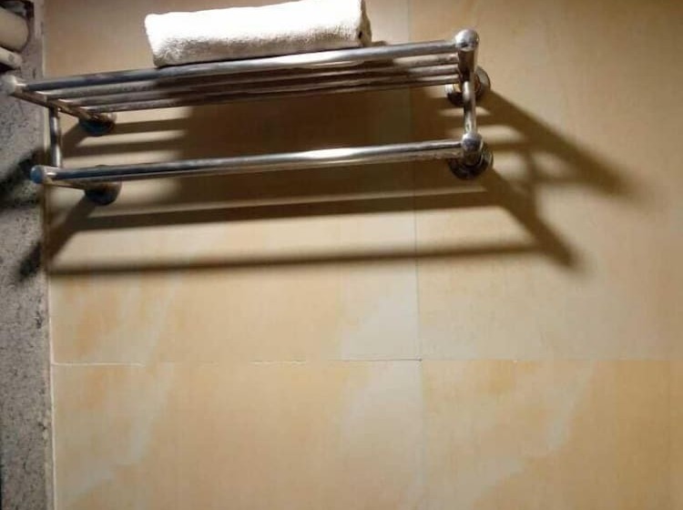 בית מלון כפרי Lxia