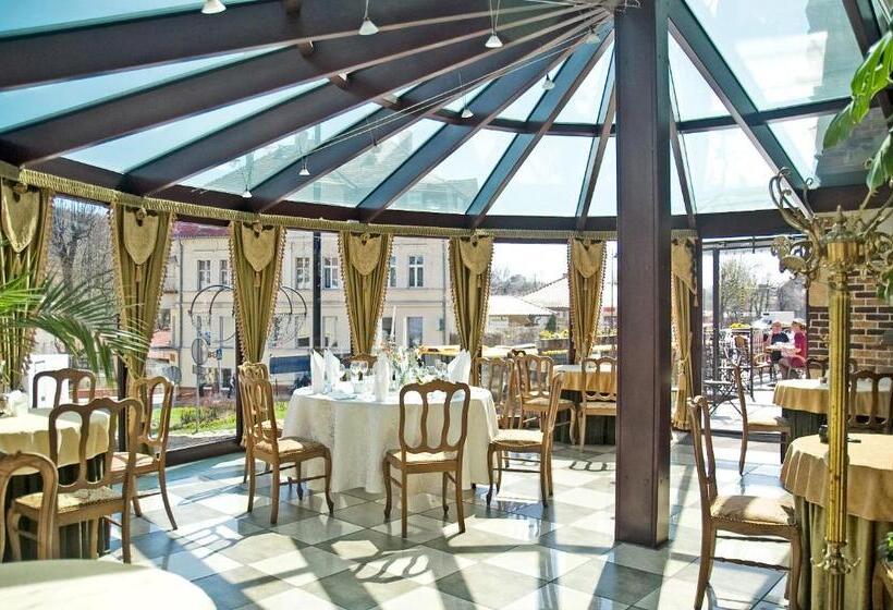 فندق Maria Helena