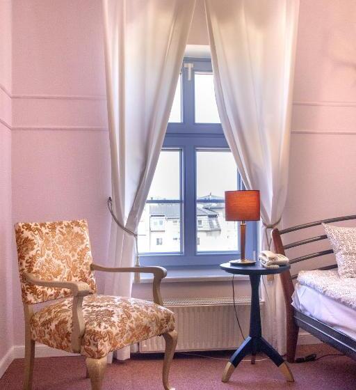 Отель Marmułowski