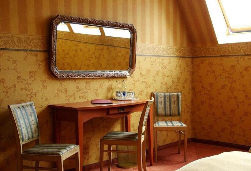 Отель Marmułowski