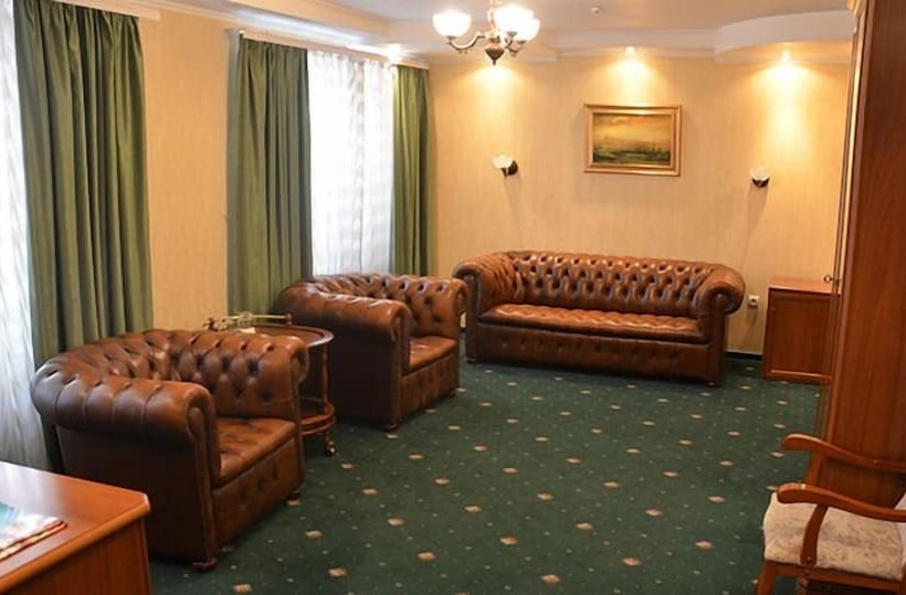 בית מלון כפרי Metallurg   Hostel