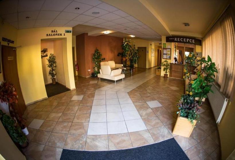 בית מלון כפרי Na Jižní