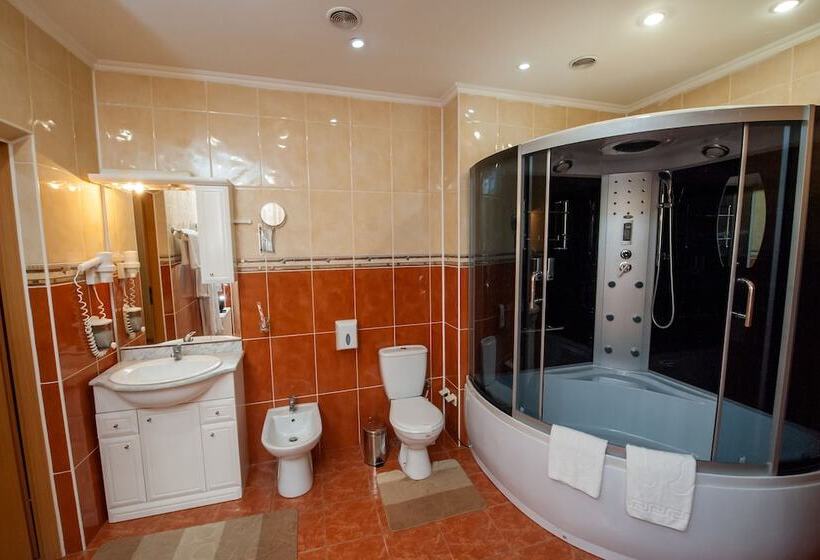 هتل Palace Ukraine