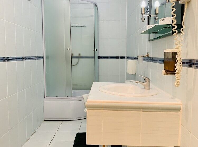 هتل Palace Ukraine