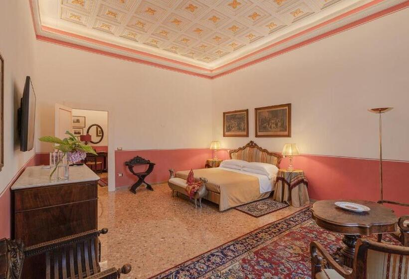 هتل Palazzo Rotati