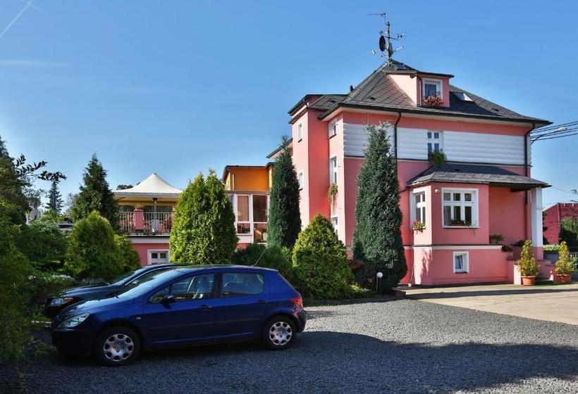 هتل Pension Rainbow