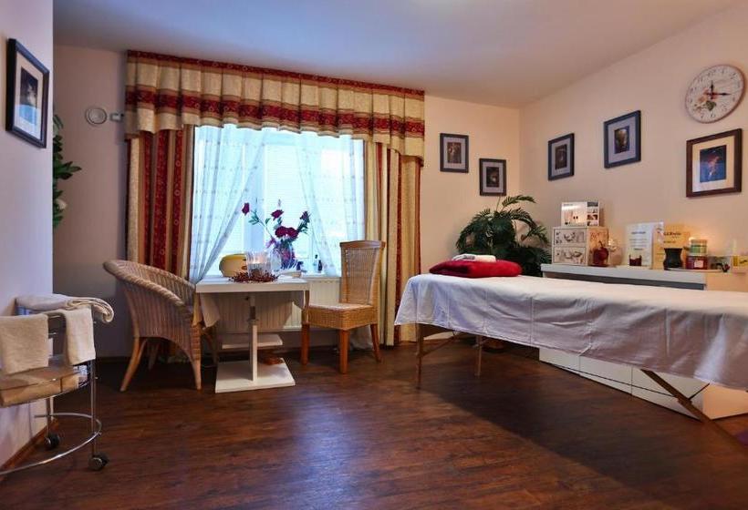 هتل Pension Rainbow