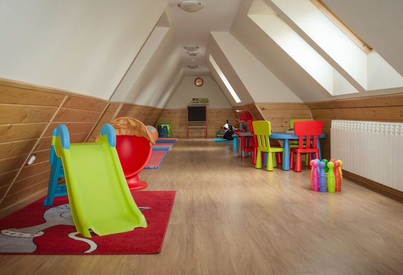 هتل Pensjonat Jastrzębia Turnia