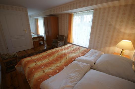 Отель Pensjonat Stadnina Red Lion Farm