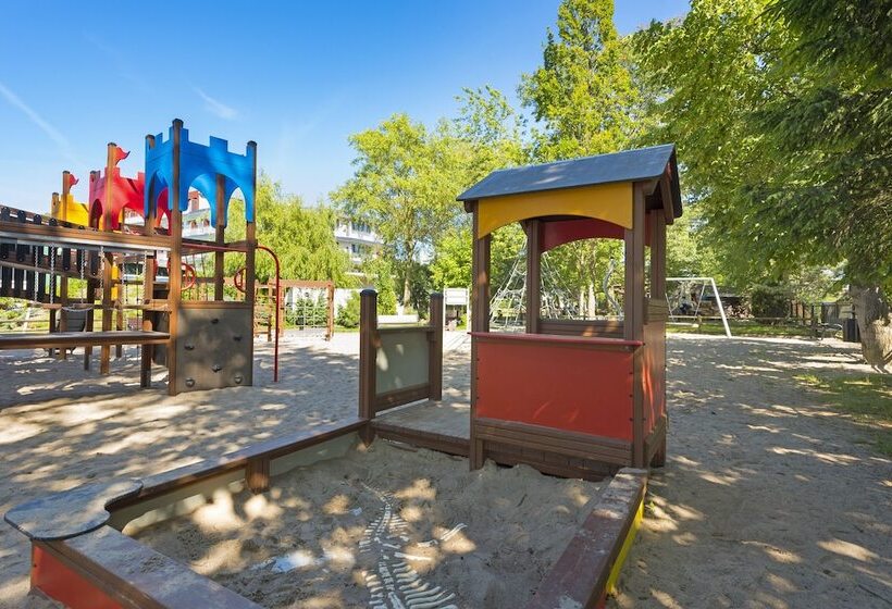 هتل Primavera Jastrzębia Góra