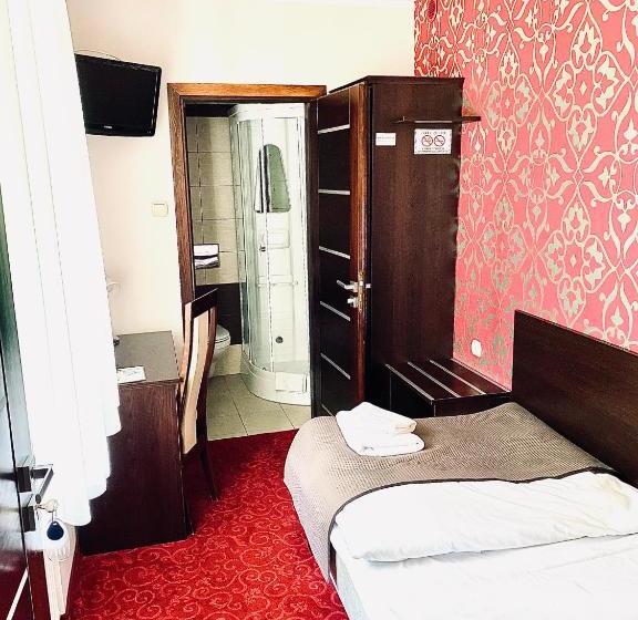 בית מלון כפרי Pensjonat Przy Zamku