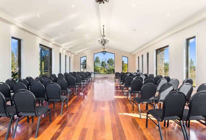 Quality Hotel Point Cook