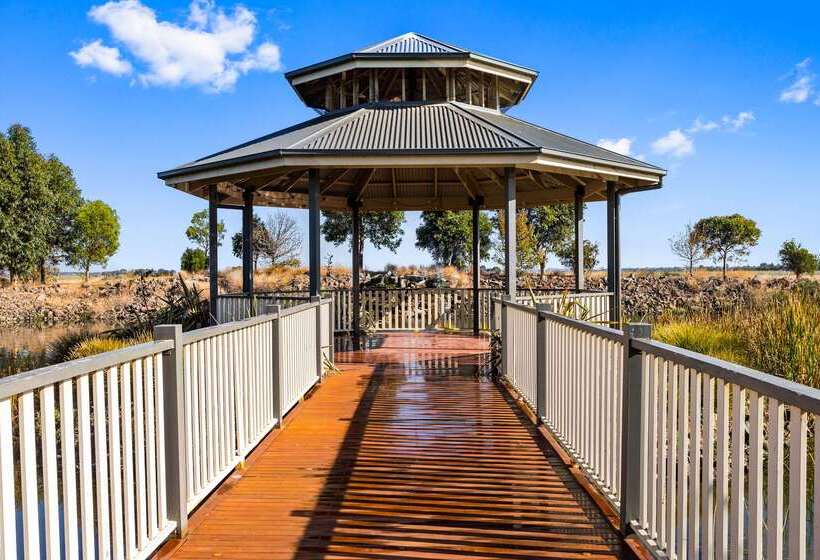 Quality Hotel Point Cook